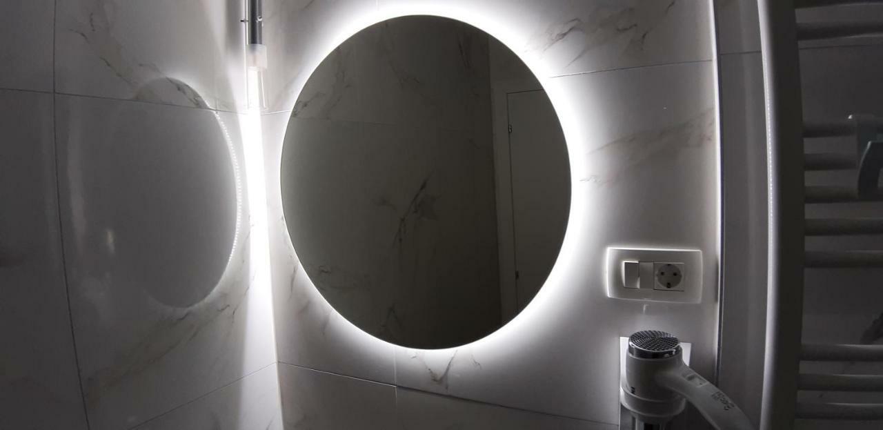 Incenter Apartments Rijeka Exteriör bild